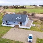 Seaside Escape With Views - By Traum *