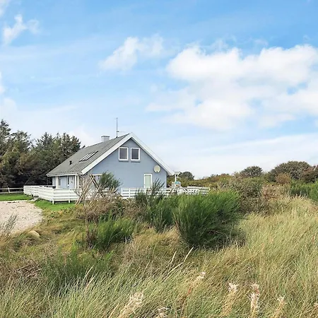 Seaside Escape With Views - By Traum