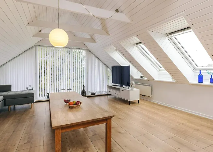Seaside Escape With Views - By Traum *
